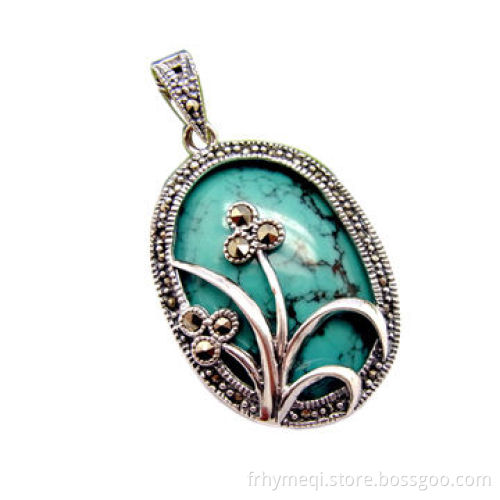 Flower Pendant with Kallaite